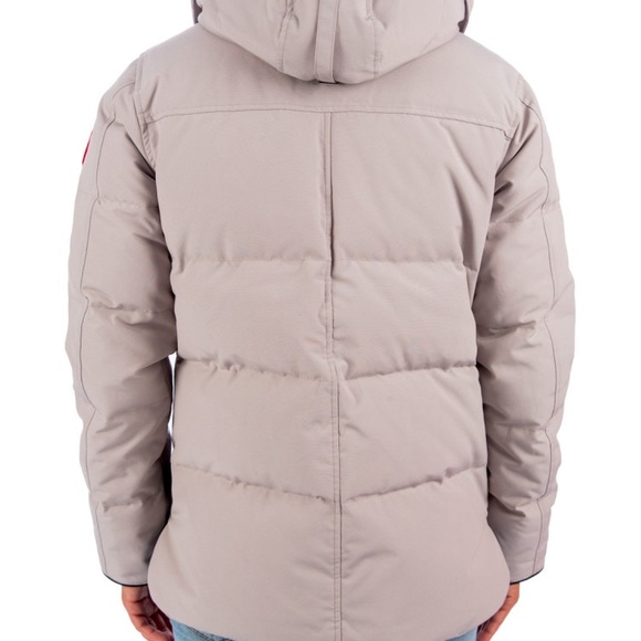 Canada goose jacket - Picture 4 of 7